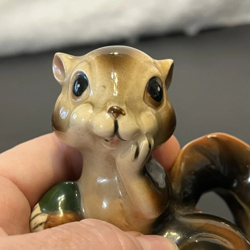Vintage 1950s Chipmunk Salt and Pepper Shaker Replacement Piece Cork Stopper